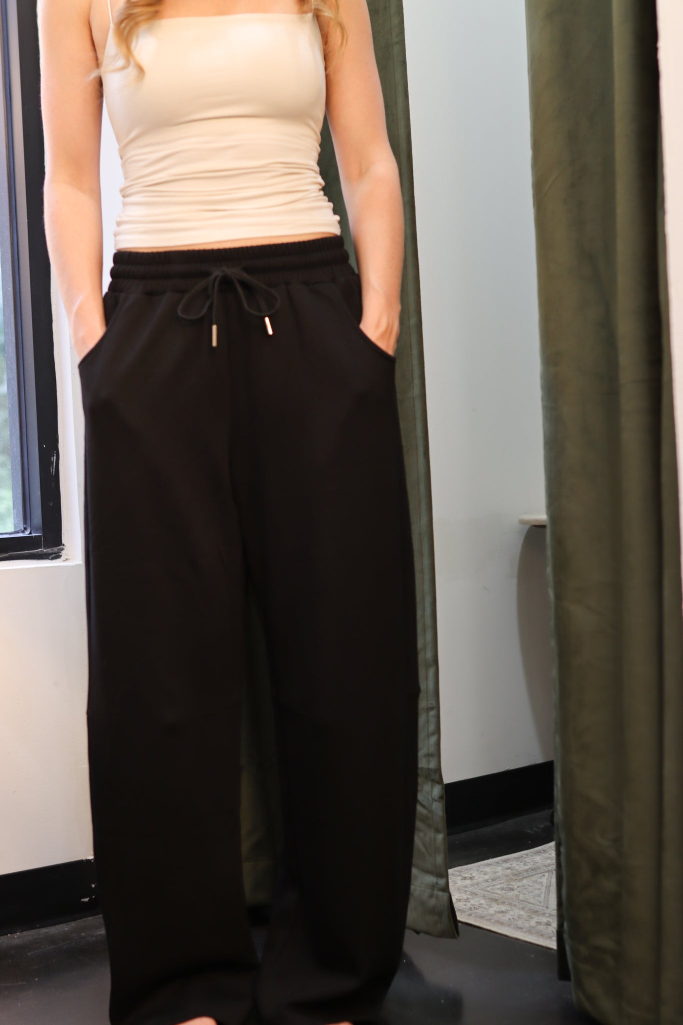 The Elise Barrel Sweatpants