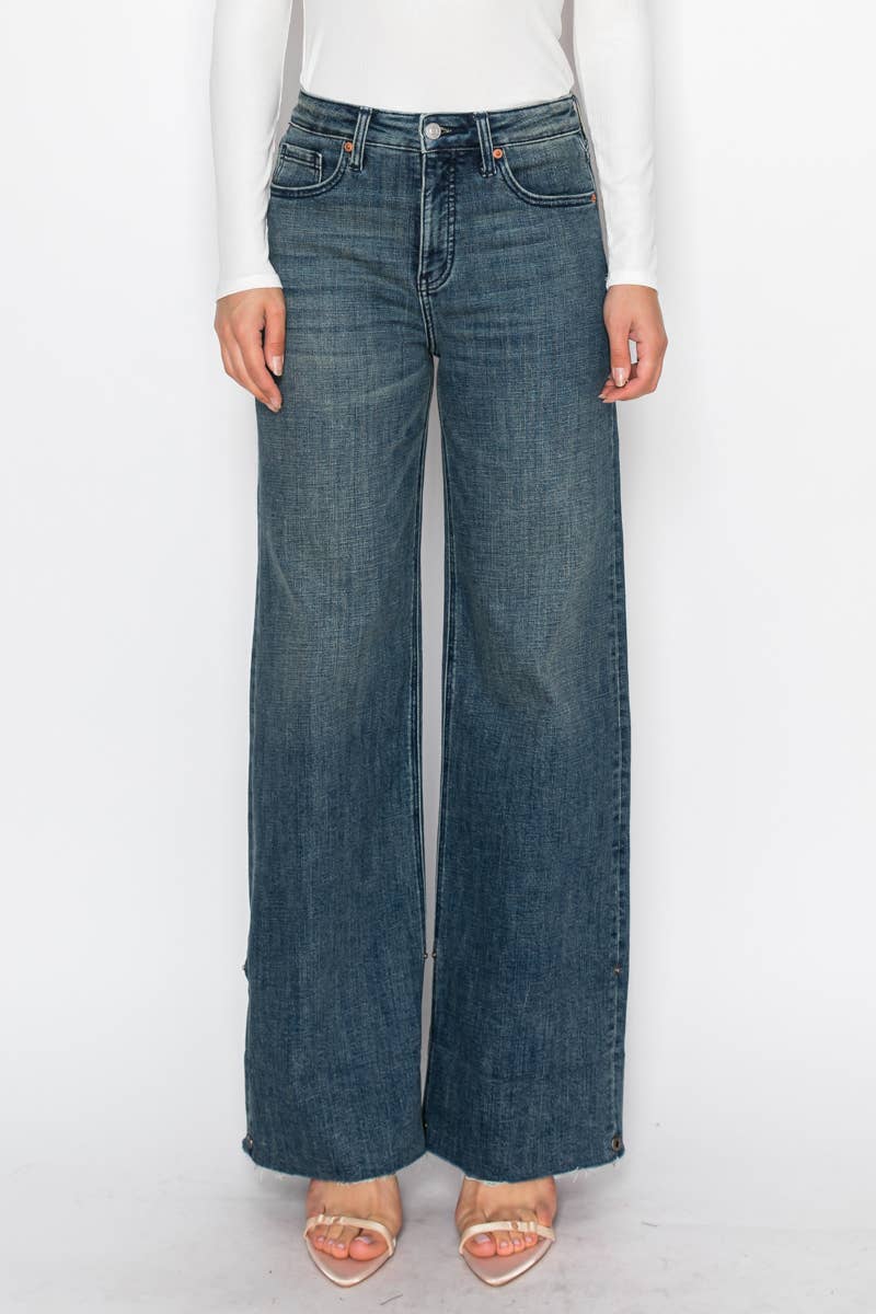 The Vivienne Wide Leg Jean